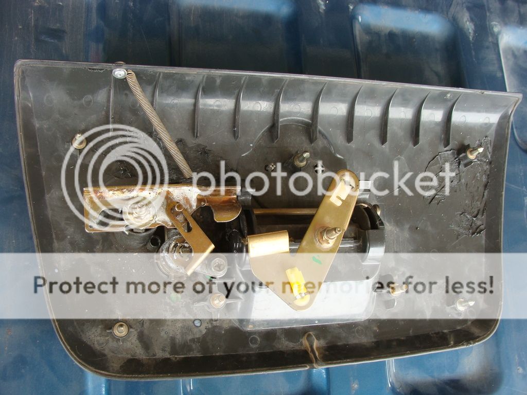 Tailgate lock fell in... how to unlatch the gate Nissan Frontier Forum